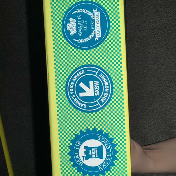 Chameleon board game fun family date Big Potato Blend In Party Game (pen missing - Picture 12 of 15